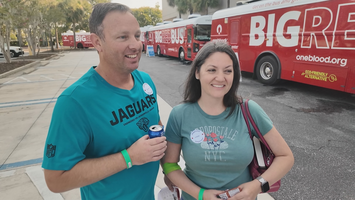 Jacksonville couple donates blood annually after transfusions saved mother's life
