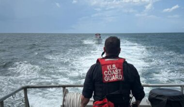 Mayport-based Coast Guard crew saves stranded boaters offshore before storms roll in