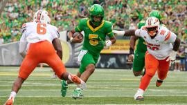 College football's top 10 QB rooms: Oregon, Texas boast best signal caller groups entering 2026