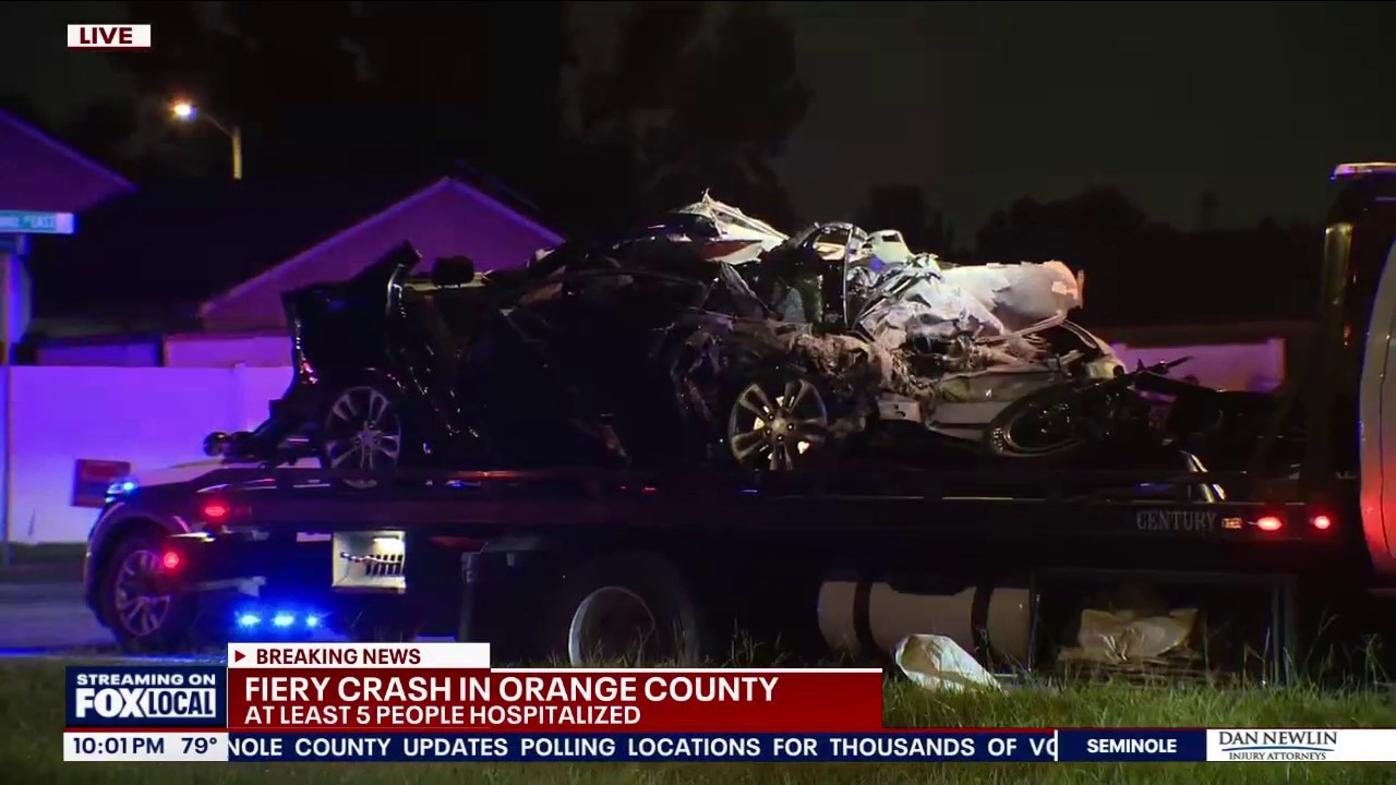 Fiery Orange County crash leaves 5 hospitalized 