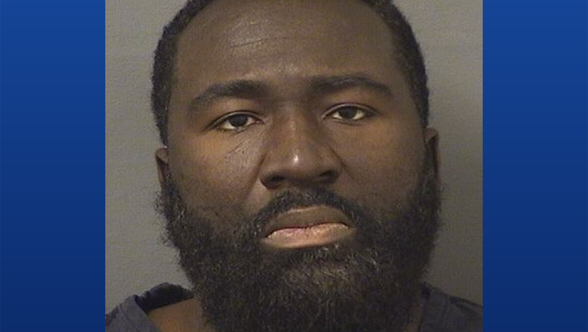 Florida man pleads guilty to having relationship with student