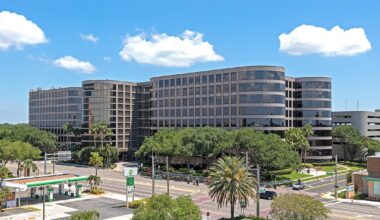 Miami bank opens new regional headquarters in Tampa