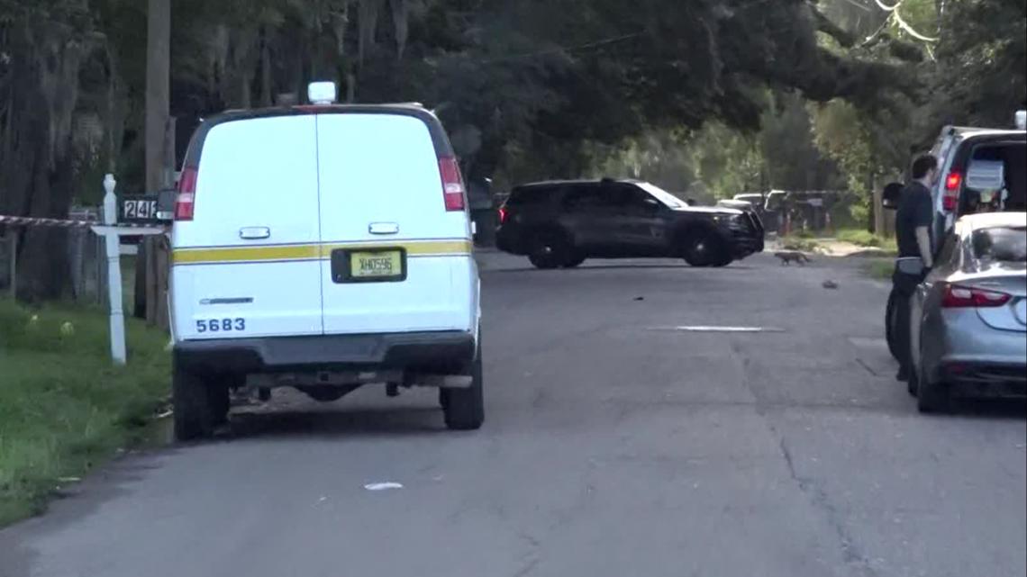 1 killed, 2 wounded after argument leads to shooting on Jacksonville's Westside; suspect also found dead