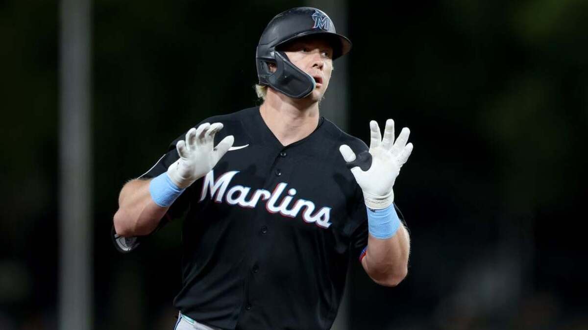 Hernandez, Stowers power Marlins to 12-5 victory