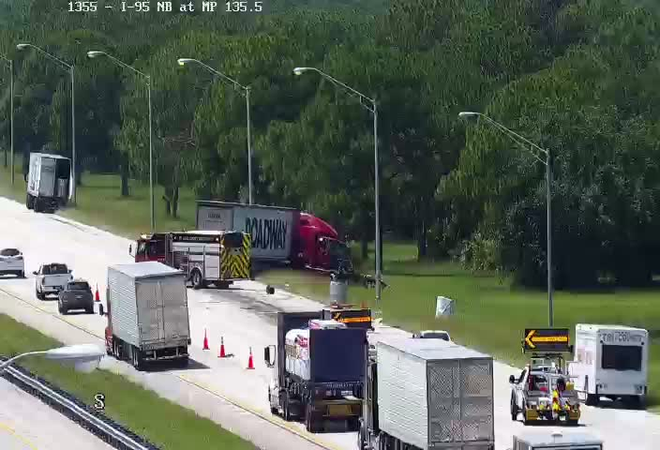 Crash on I-95 in St. Lucie County leads to injuries and roadblock A crash with injuries on I-95 southbound in St. Lucie County has caused a roadblock and reduced traffic to one lane.