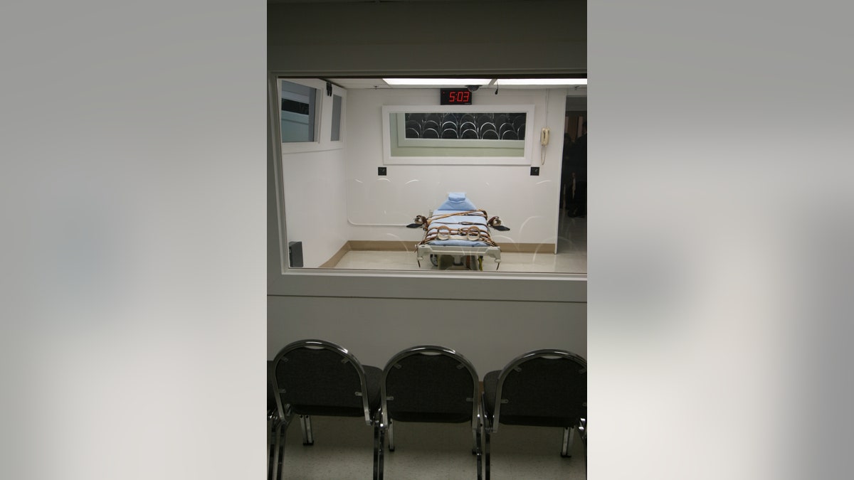 Photo of the view from outside an execution chamber in Florida (Courtesy, Florida Department of Corrections)