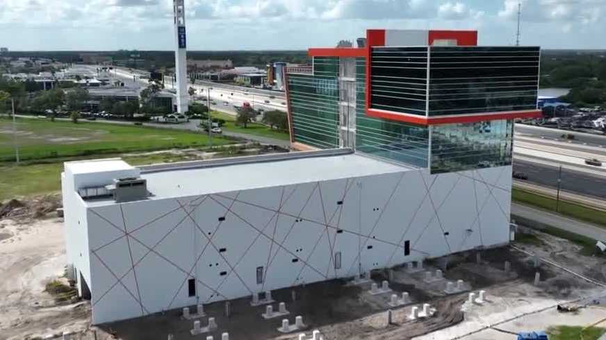 Florida's new AI data center law takes effect amid ongoing concerns across party lines