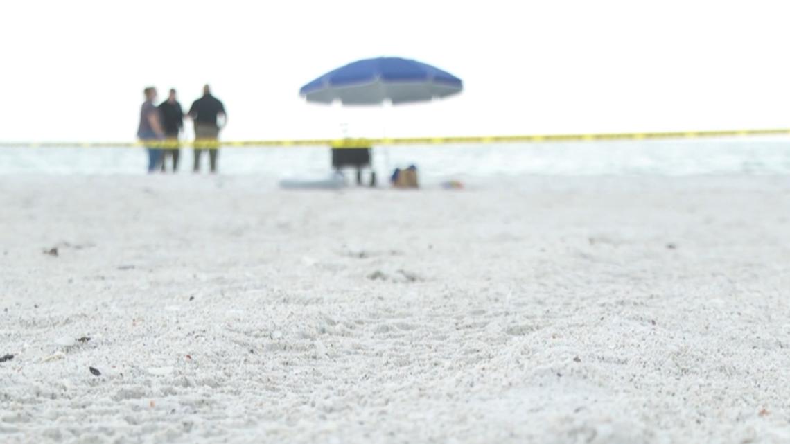 Man dies, 3 others injured in lightning strike on Florida beach