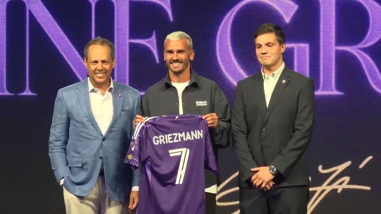 Antoine Griezmann introduced by Orlando City