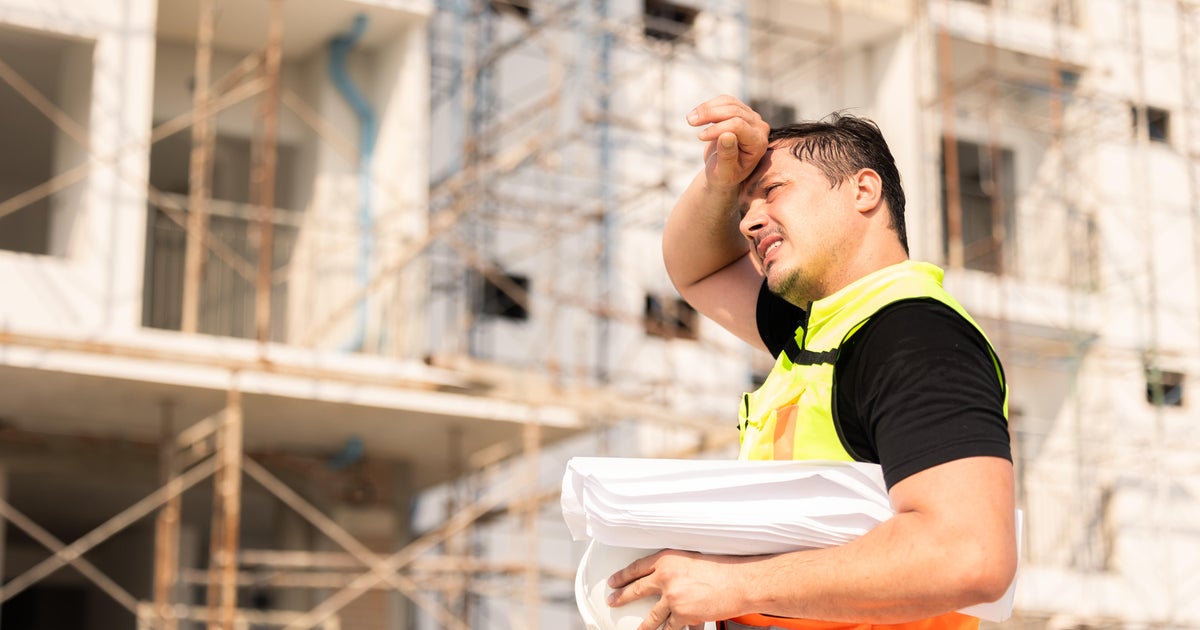 South Florida's scorching heat pushes outdoor workers to their limits: "The temperatures feel awful"