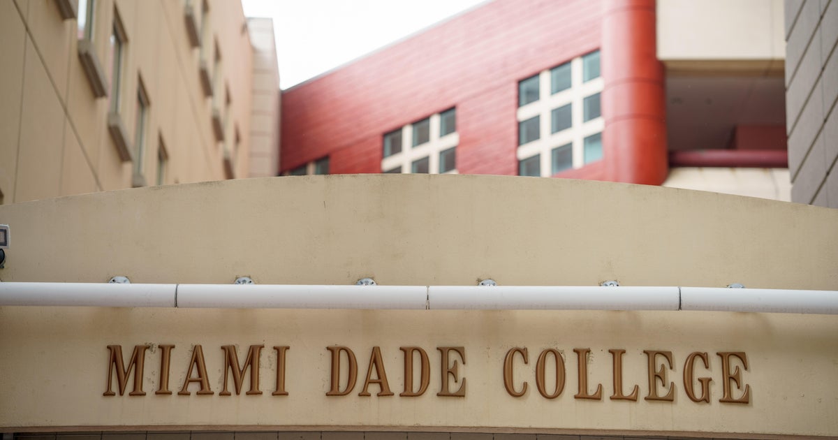 Man arrested at Miami-Dade College North Campus for recording women in restrooms, deputies say