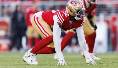 Miami Dolphins add veteran defensive end