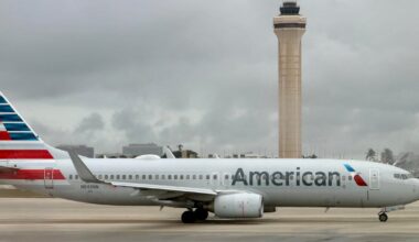 South Florida airports report significant delays, cancellations after American Airlines tech issue causes ground stop