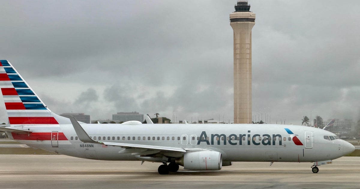 South Florida airports report significant delays, cancellations after American Airlines tech issue causes ground stop