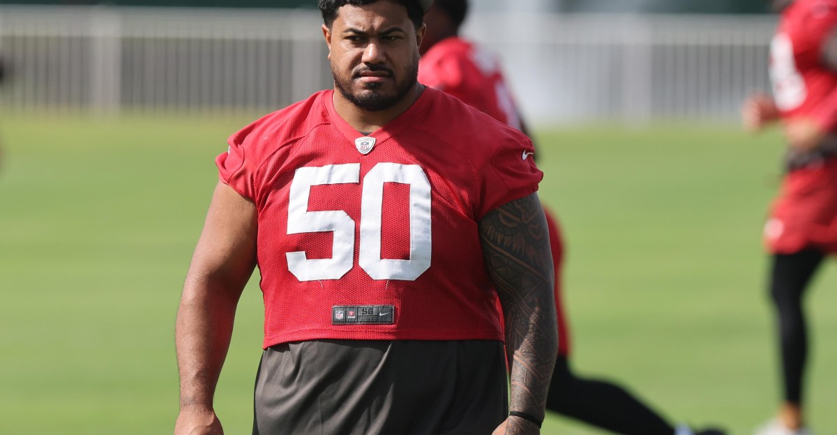 Reports: Vita Vea requests trade out of Tampa Bay