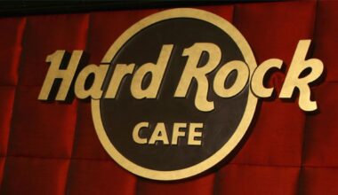 Woman assaulted at Hard Rock Cafe at Bayside Marketplace, police say – NBC 6 South Florida