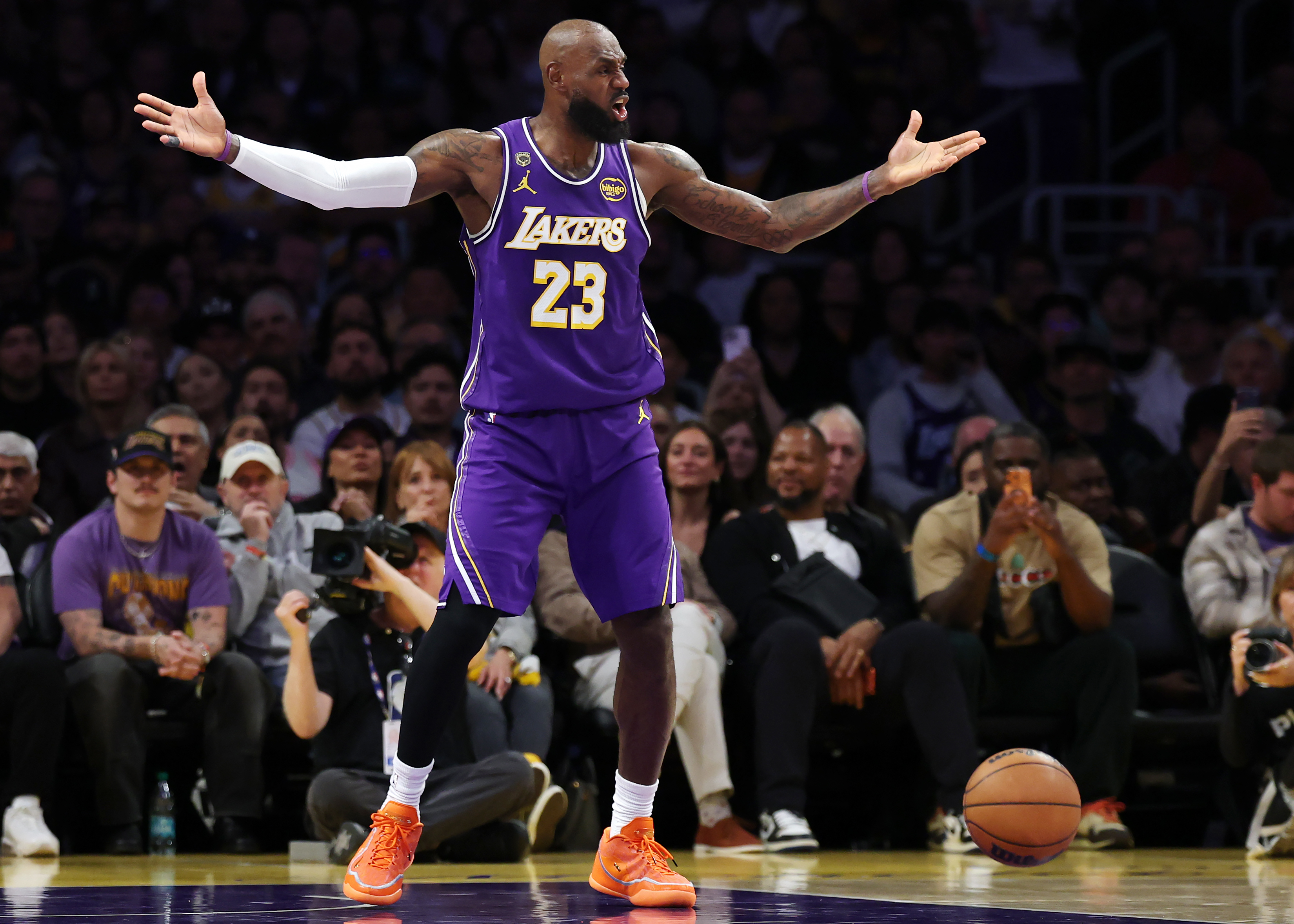 Houston Rockets v Los Angeles Lakers - Game Five