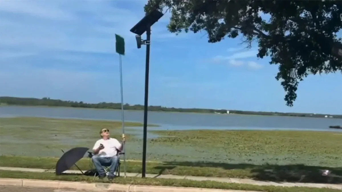 77-Year-Old Florida Man Sabotages Flock Cameras Without Vandalizing Them