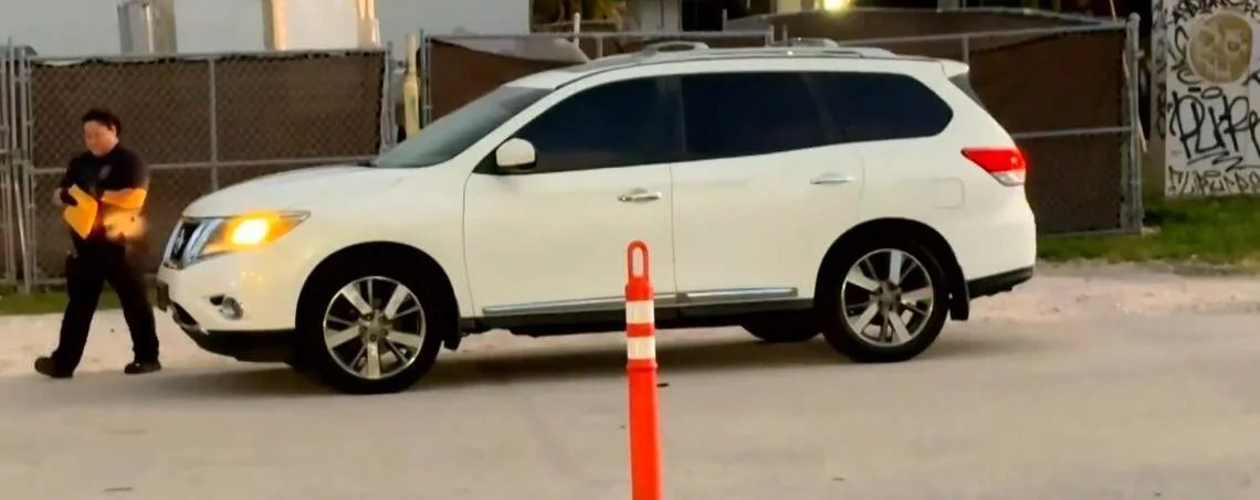 Woman dies after falling off hood of moving SUV in Fort Lauderdale, police say