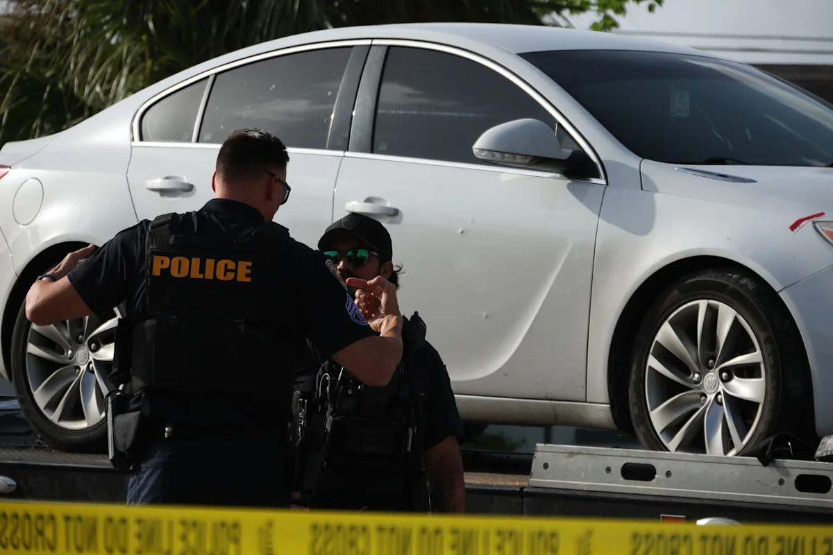 Man found shot to death in car in Fort Lauderdale