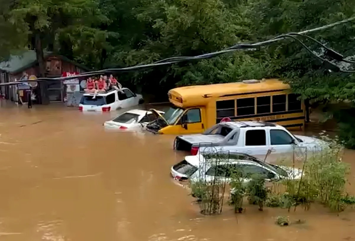 Flash-flood threats from Tennessee to Florida after devastating Missouri