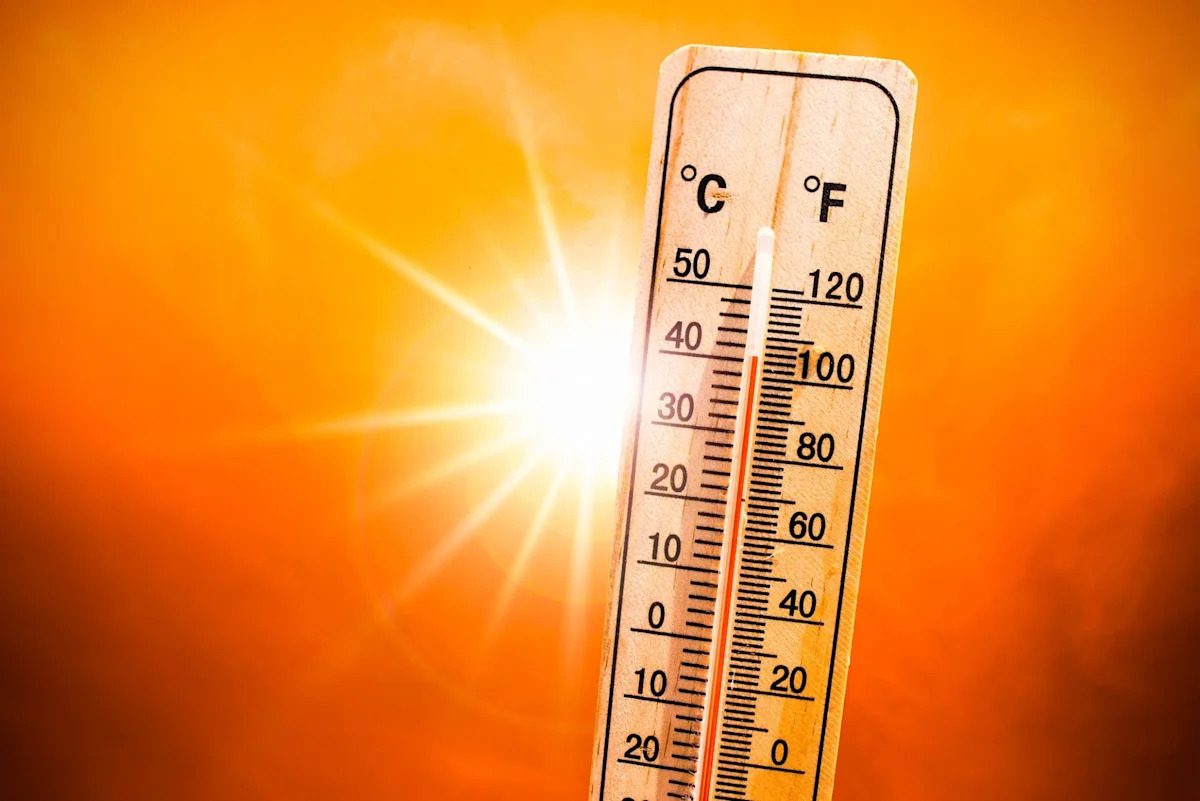 South Florida under heat advisory today, to see increasing Saharan dust