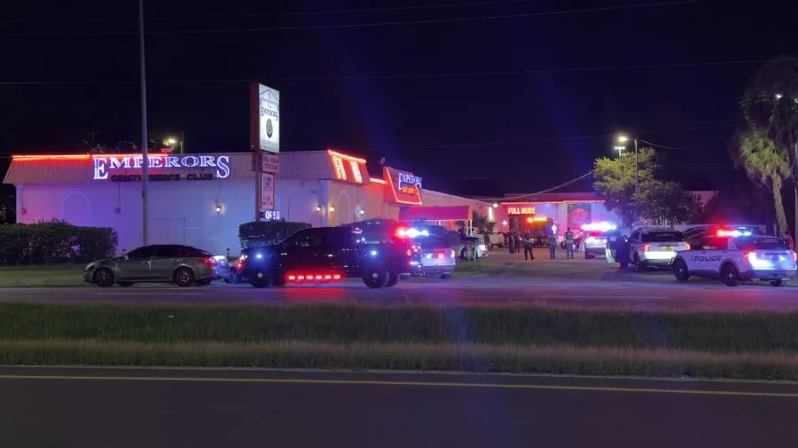 Tampa strip club security guard fatally shoots ejected patron during fight: TPD