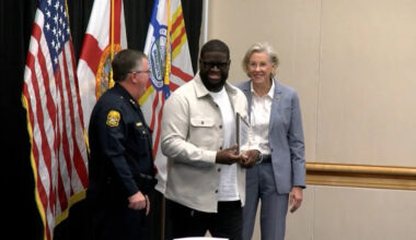 Tampa police honor WFLA photojournalist who helped find missing girl