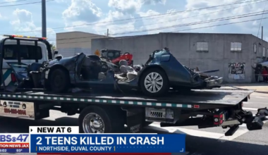 3-vehicle crash on Edgewood Avenue kills two teens, hospitalizes 2 others: JSO