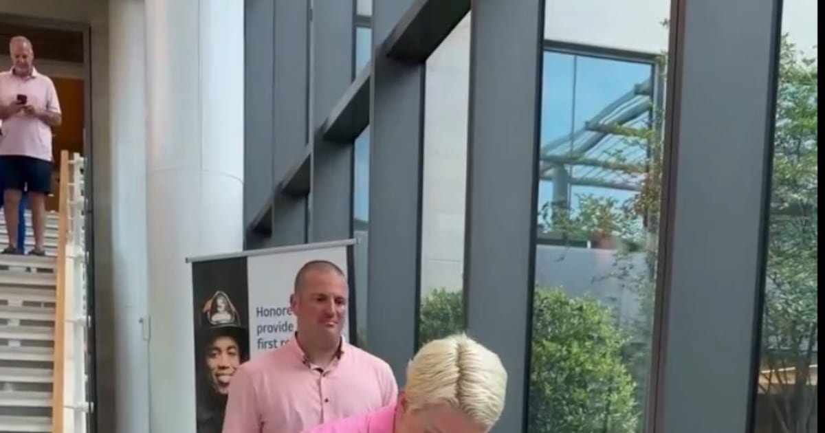 Jacksonville officer rings victory bell after completing breast cancer treatment – Action News Jax