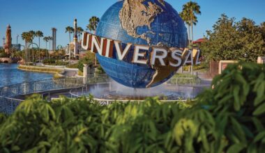 Universal Orlando: 70 patrons rescued from disabled ride