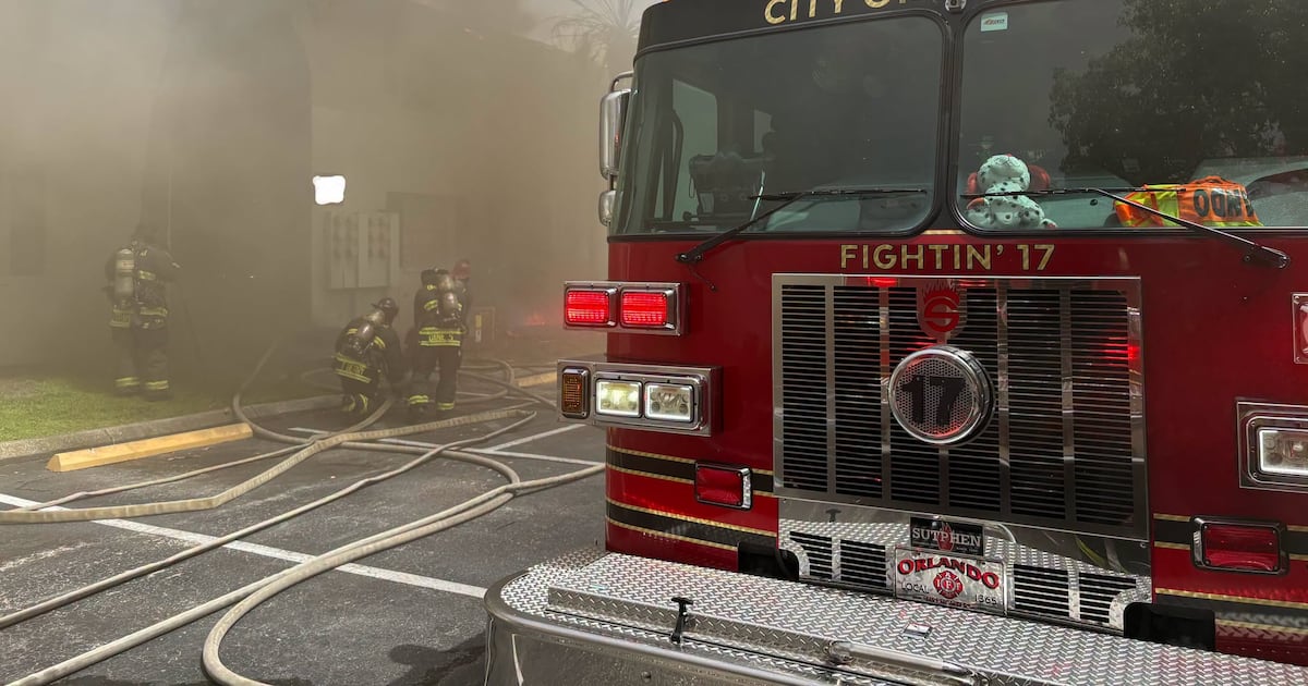 Orlando Apartment Fire Displaces Residents, Condemns Apartments