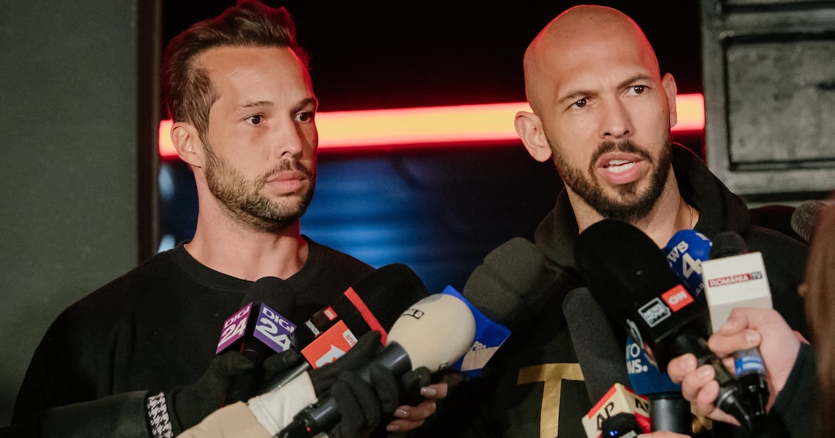 Social media influencers Andrew and Tristian Tate arrested in Miami, US Marshals Service says – WSB-TV Channel 2