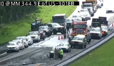 Accident closes I-10 Westbound lanes, traffic affected