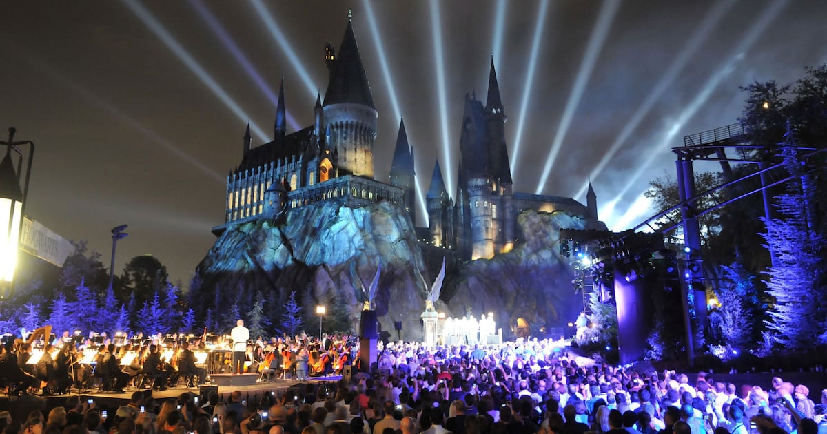 Harry Potter Fans: School is in Session as Universal Studios Asks Fans to Return to Hogwarts 🪄 – 104.5 WOKV