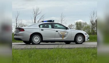 Right lane closed due to crash on I-75 in Miami County