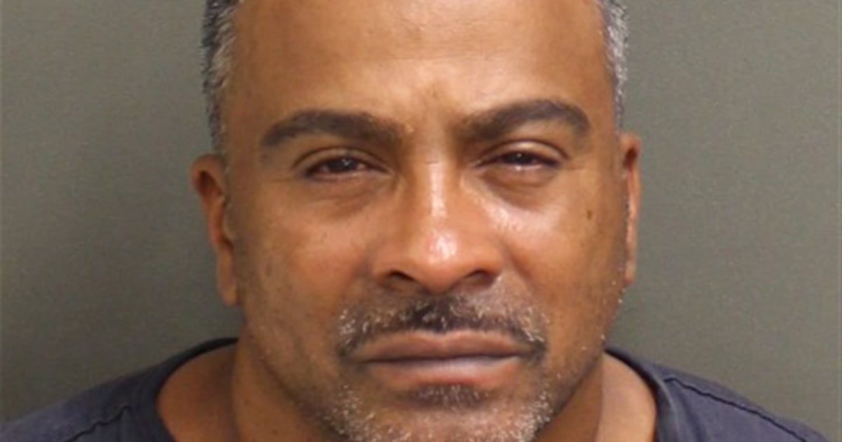 Man arrested after dog shot dead in Orlando