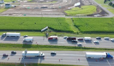 Right lane closed, hazmat requested after semi crash on I-75 in Miami Co