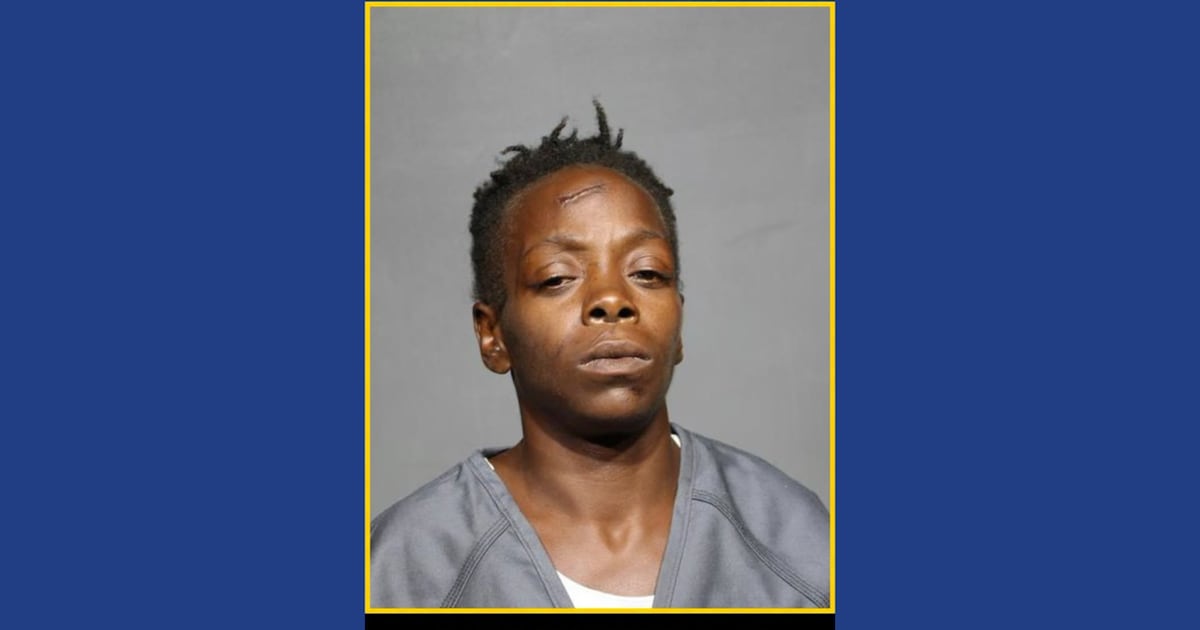 Jacksonville woman charged in deadly stabbing outside local store