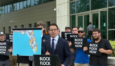 Republican James Fishback holds “Block Flock Now” rally in Orlando – WDBO