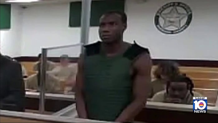 No bond for suspect accused of fatally stabbing 2 men in Lauderhill