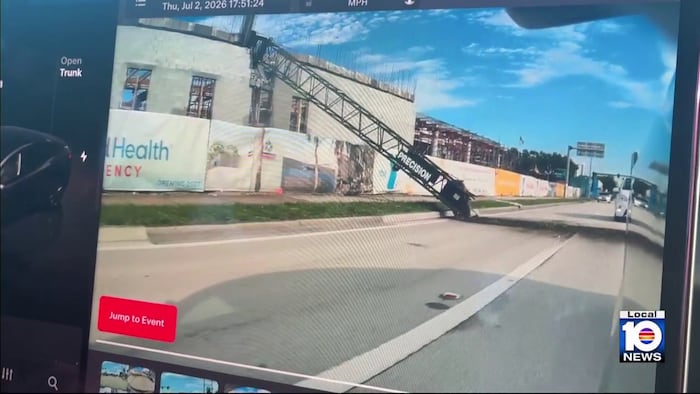 Small crane crashes at Fort Lauderdale YMCA construction site