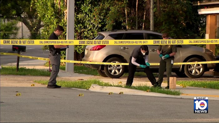 Deputies investigate shooting that left person hospitalized in central Broward