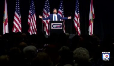Florida Democrats express hope for blue wave during fundraising event in Orlando