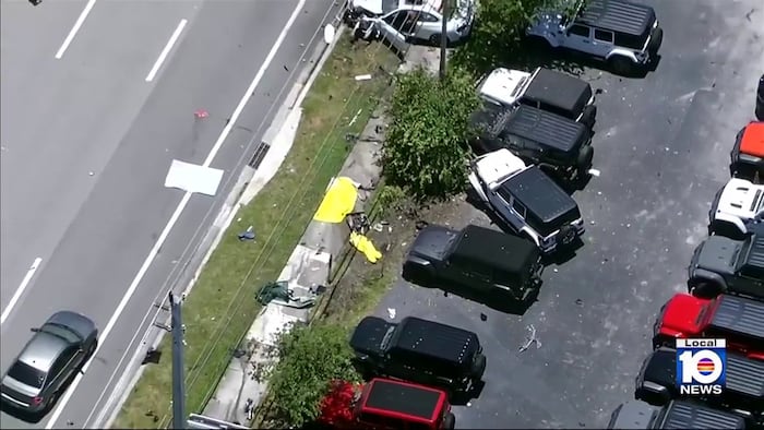 911 calls released following crash that left man dead, woman injured at Pompano Beach bus stop