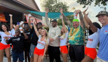 Classic Cars on the Menu at Hooters on July 28