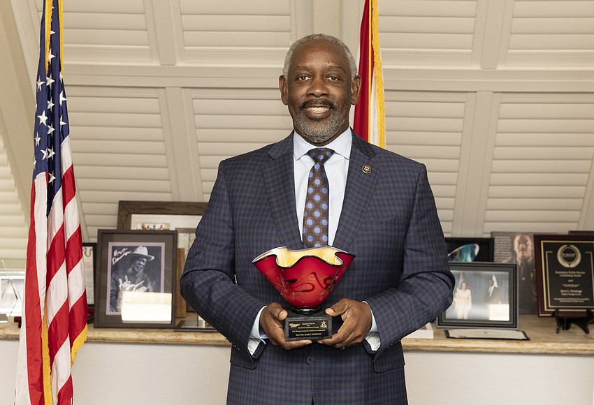 Orange County Mayor recognized with Public Leadership in the Arts Award