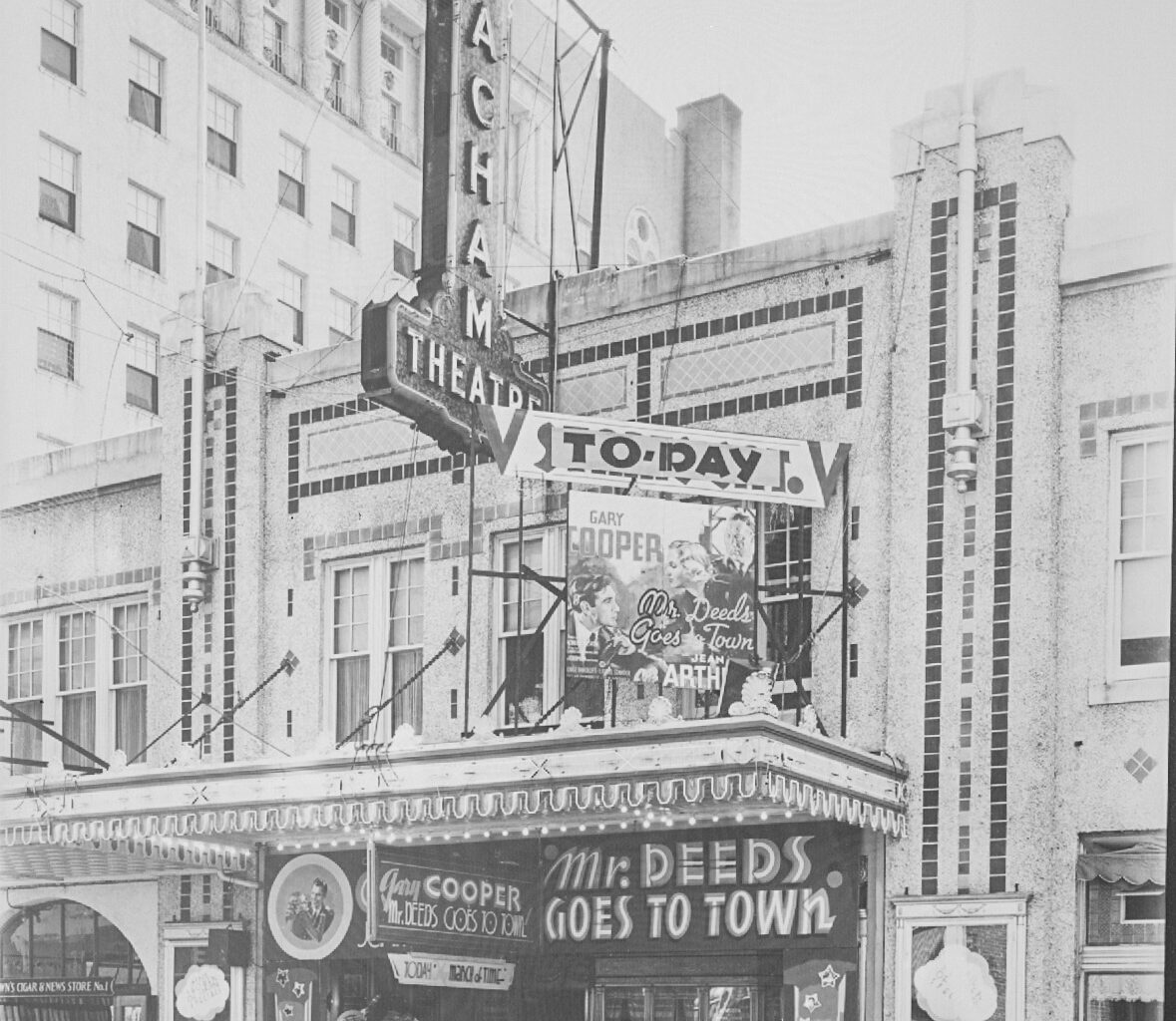 Orlando Sentinel 150: Friday Flashback to historic Beacham Theatre – Orlando Sentinel