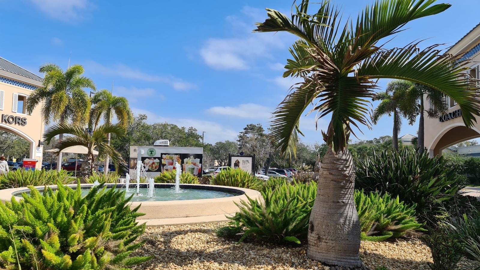 Between Tampa And Fort Myers Is A Massive Gulf Coast Outdoor Mall With Shops, Tasty Eats, And Fountains