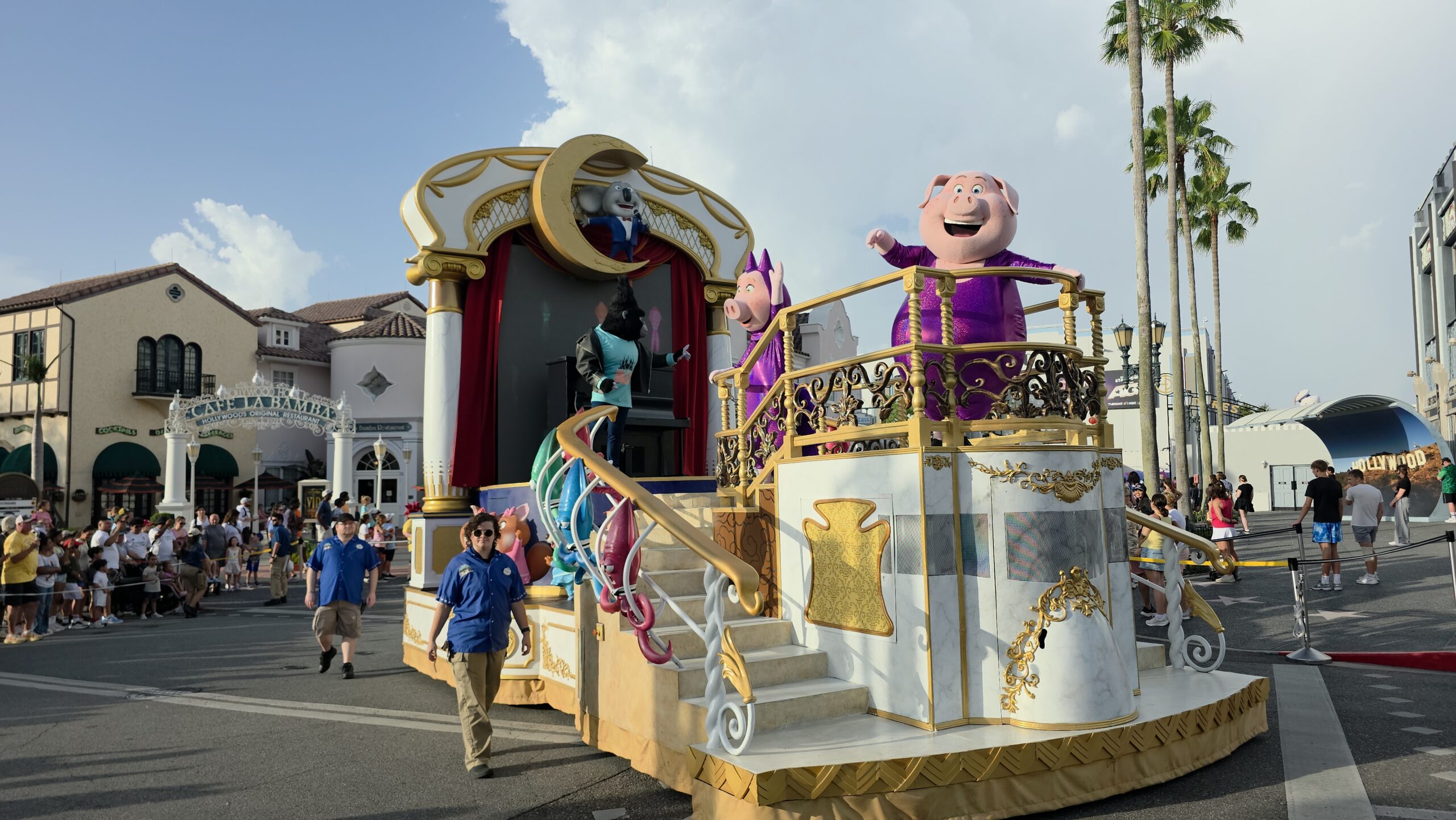 Universal Mega Movie Parade is back at Universal Studios Florida for 2026. The parade features classic Universal IPs like Jurassic Park and E.T. as well as newer franchises like Sing and Kung Fu Panda.